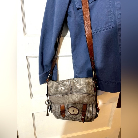 Fossil Bags Fossil Medium Crossbody Poshmark